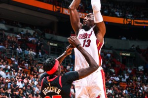  阿德巴约两双热火复仇雄鹿  