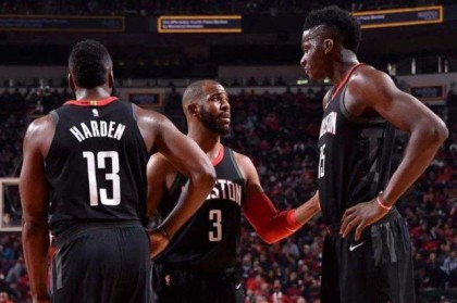  戈贝尔防守制霸森林狼力挫开拓者捍卫主场尊严