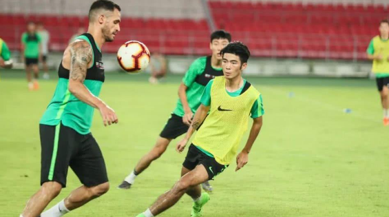  拜仁青训新星崭露头角，一线队首秀即破门  