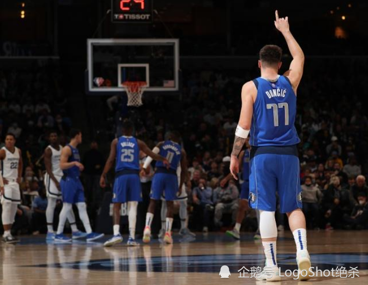  东契奇三双终结快船七连胜  