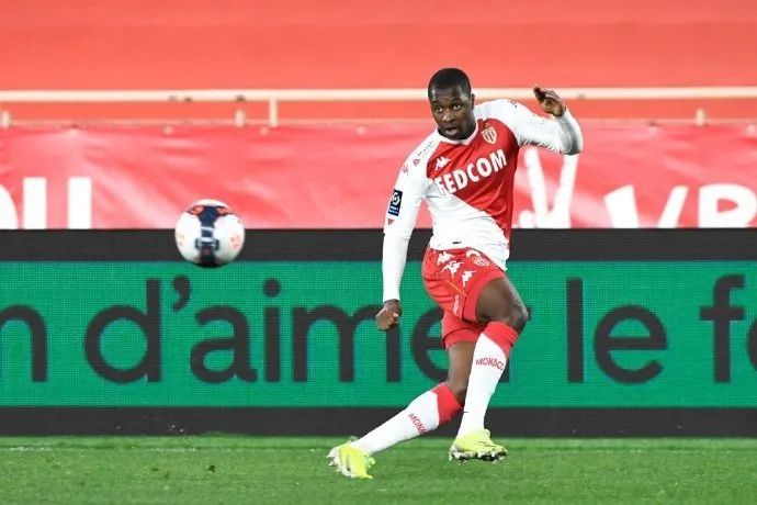  布雷斯特客场全身而退，防守反击战术执行到位